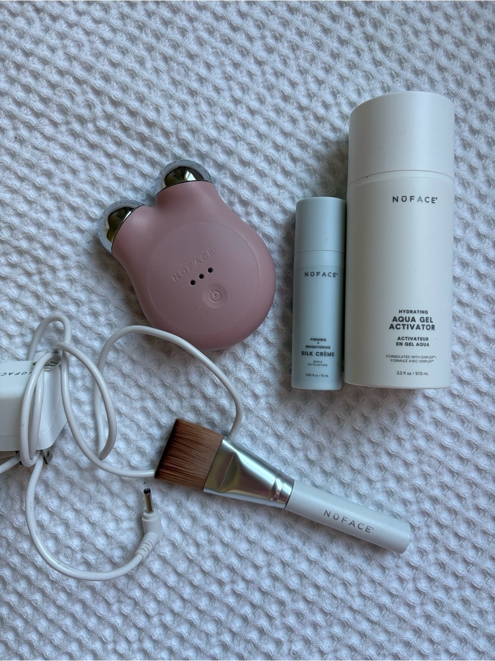 NuFACE Pink Mini Microcurrent Toner with White Aqua Gel Activator & Brush